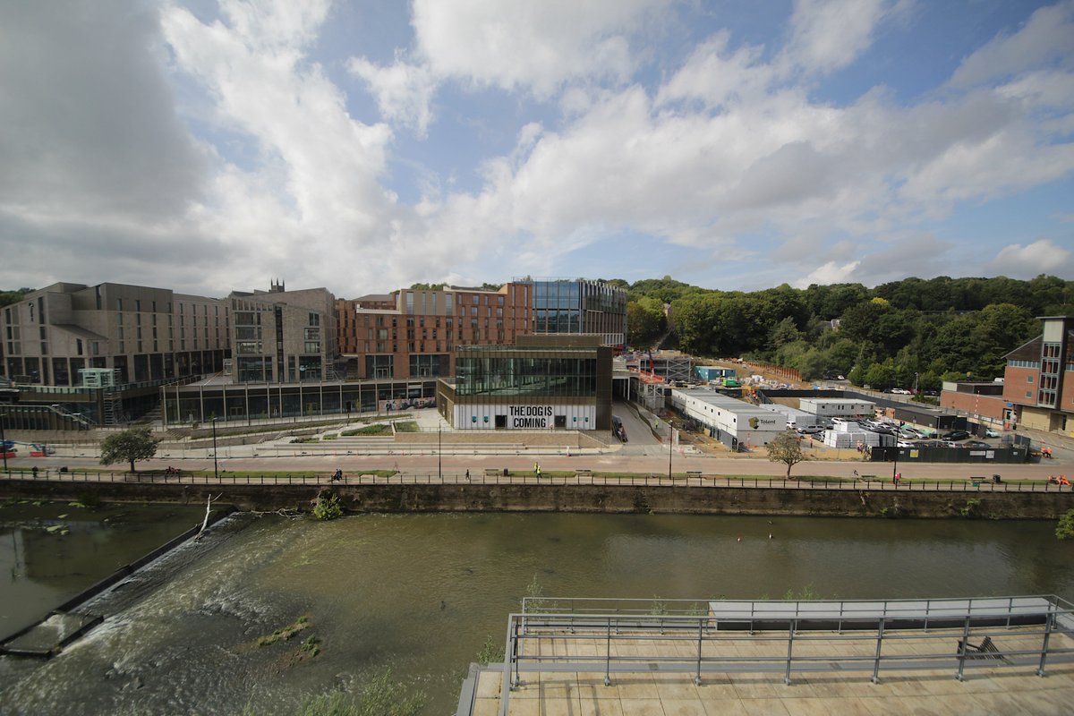 Milburngate looks fantastic under a cloud-filled sky, as seen from our #camera system. For more details of our work on the project, please take a look: time-lapse-systems.co.uk/2021/08/milbur…
<a href="/milburngate/">Milburngate</a> #milburngate #northeast #Durham #timelapse #timelapsephotography #construction