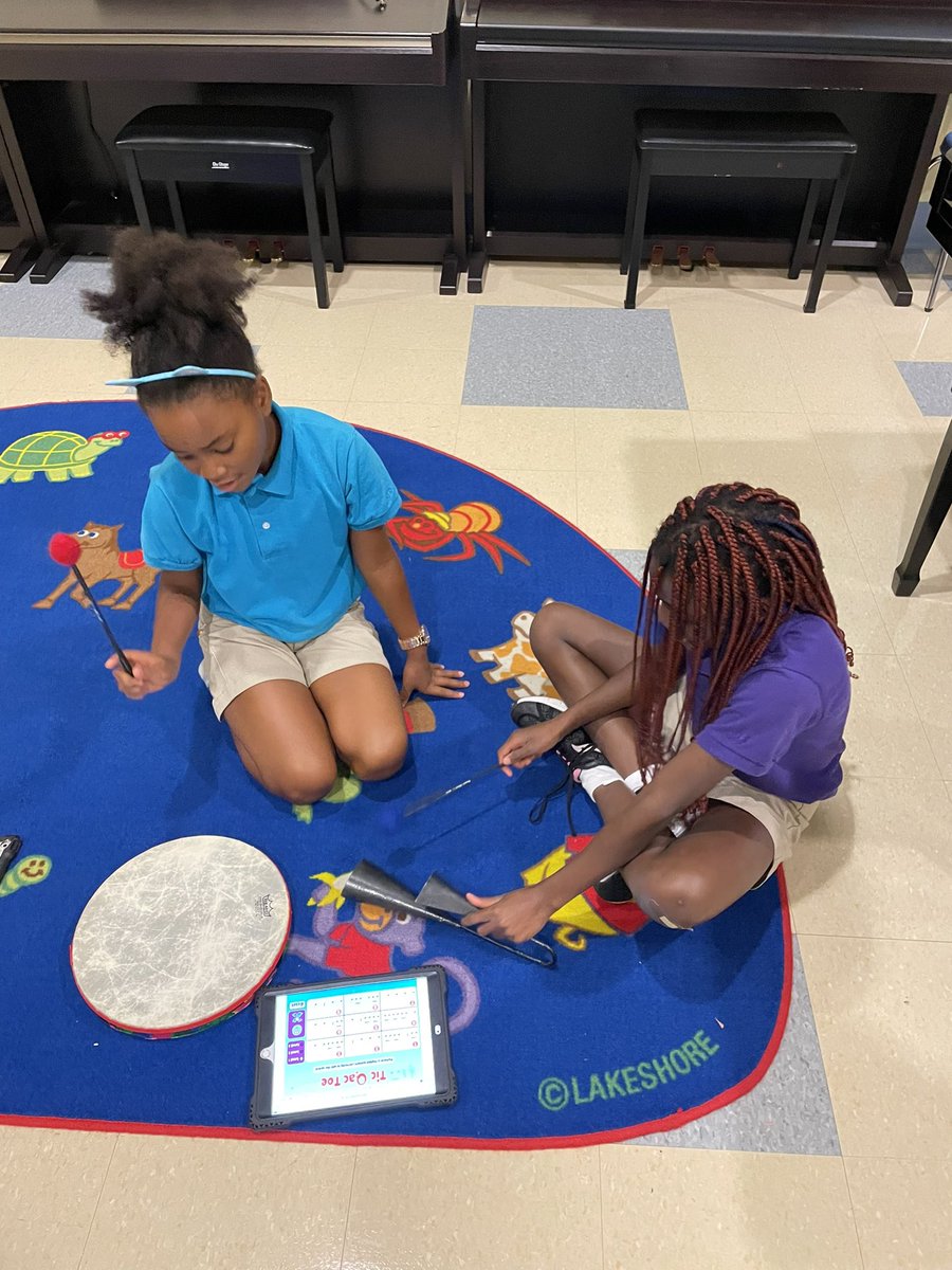 pierce_mr's tweet photo. The 2022-2023 school year is off to a great start!  Today 3rd graders practiced rhythm patterns using Quaver Tic Tac Toe!  @miltonhershey @MhsVpa @MHPrincipals @Quaver_Ed https://t.co/D2A91F2Xn9