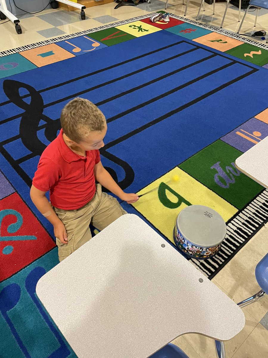 pierce_mr's tweet photo. The 2022-2023 school year is off to a great start!  Today 3rd graders practiced rhythm patterns using Quaver Tic Tac Toe!  @miltonhershey @MhsVpa @MHPrincipals @Quaver_Ed https://t.co/D2A91F2Xn9