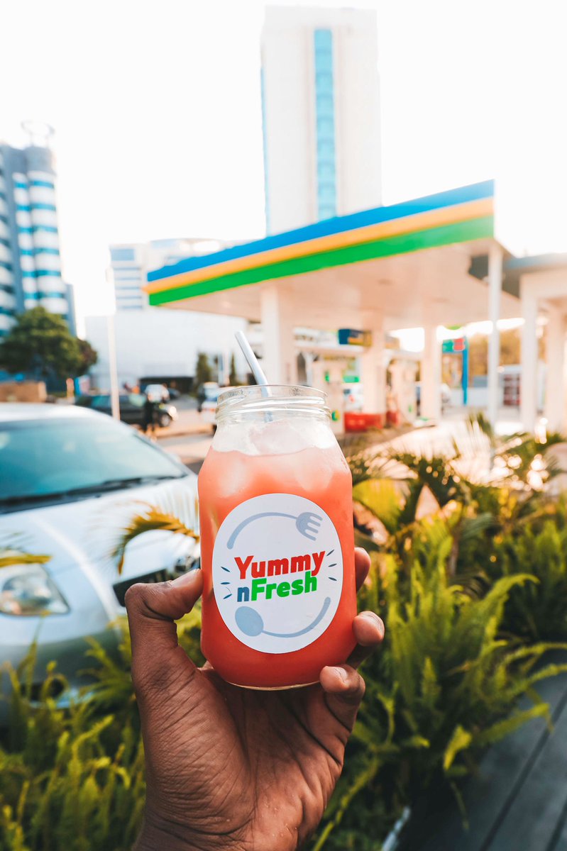 yummynfresh's tweet photo. Pictures by📸 @franckax 
Pass by our store in town at @sprwanda Ishema and ehh our #heathy &amp; #yummy food!  

#Kigali #Rwanda #HealthyLiving https://t.co/KHuBzu9Ak7