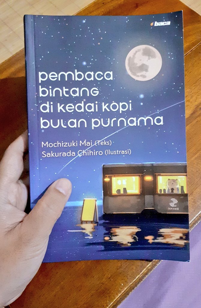 miawz_'s tweet photo. indah sekali sampul buku ini🥰

buku ke-sekian yg bertokohkan kucing dari penulis Jepang!

ha! membuat penasaran, ya... kenapa penulis Jepang yg sy baca buku2nya hobi melibatkan kucing?! tau-tau jdi teringat Doraemon pula!

mari~
#MiReads https://t.co/NUrdKmd7MI