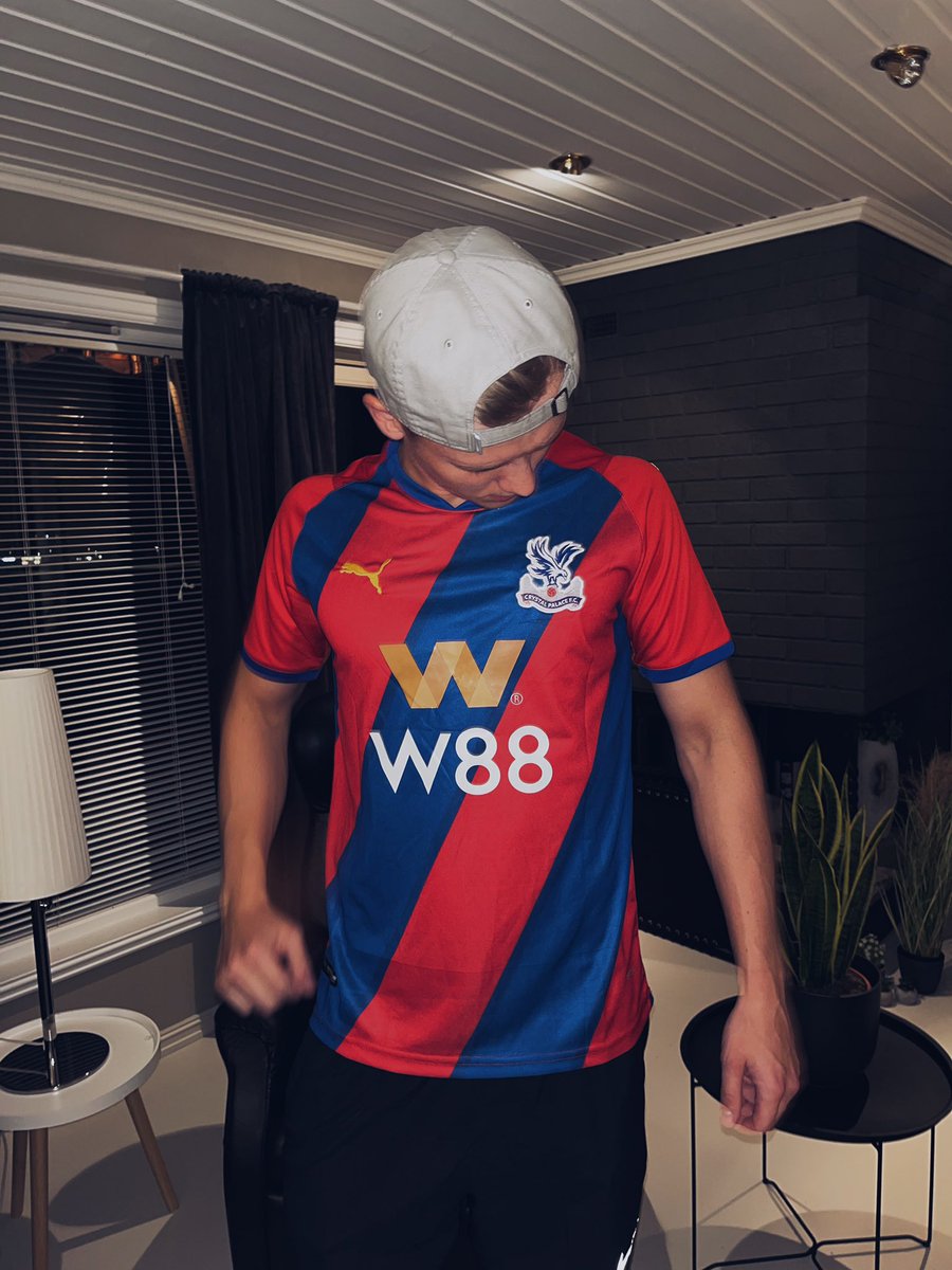 Tordskr's tweet photo. Finally❤️💙 A kit i’ve been dreaming of for a long time. A dream comes true. @MichaelOlise10 @CPFC #playeredition #Olise7 https://t.co/aLGVtZefNZ