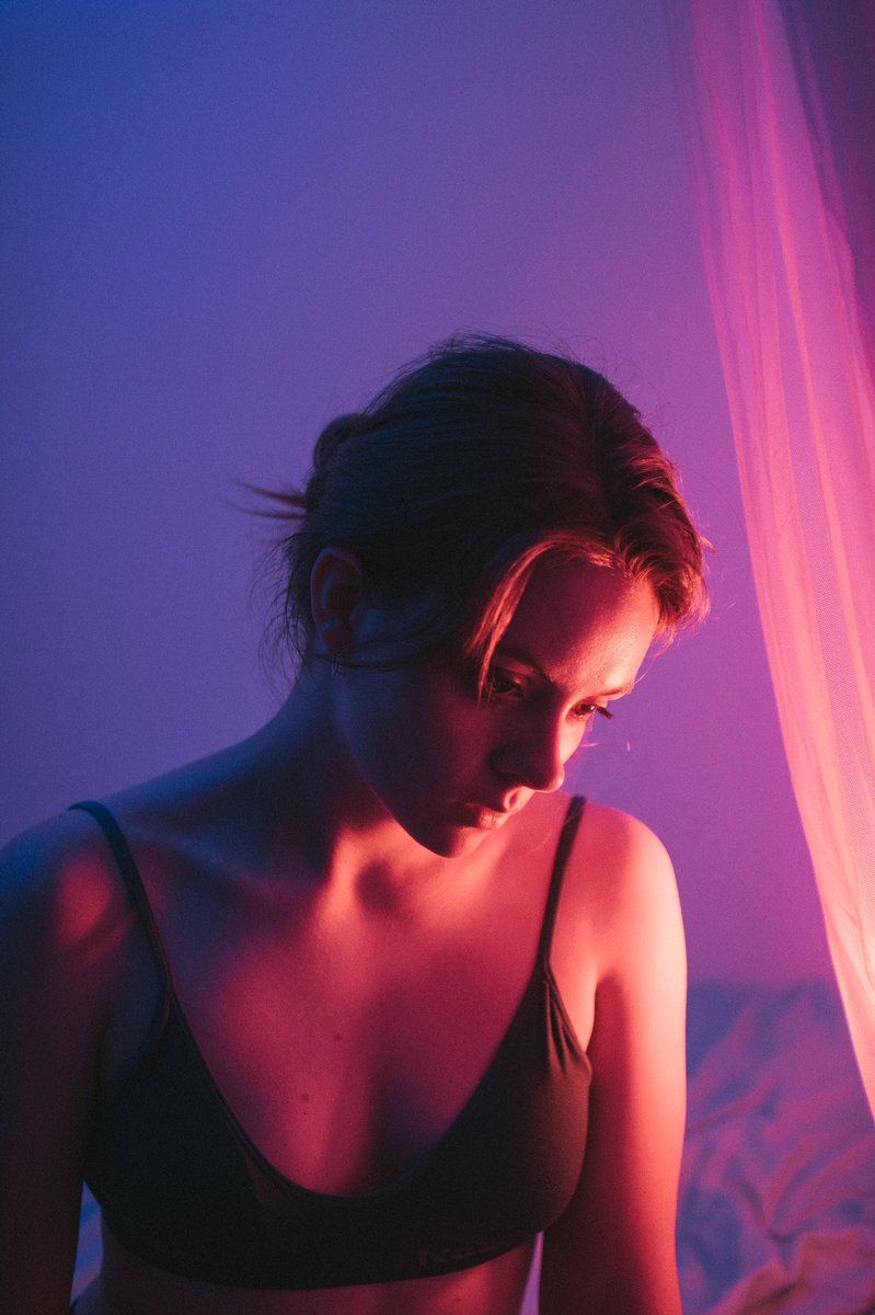 vikadokukina's tweet photo. Hi there 🌝🧡 

I’m Vika, portrait photographer ✨ 
I love multi exposure, drone photography and light leaks. With my art I immerse the viewer in the mystical world of feelings. 

Hope you enjoy it ✨ https://t.co/1rl30oqZOw