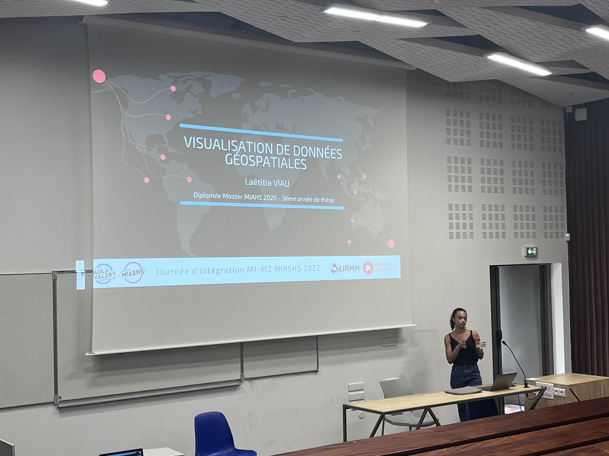 miashs_upv's tweet photo. Suite de la journée d'intégration avec Laetitia Viau, promotion MIASHS 2018-2020, actuellement en doctorat au @lirmm_ ! #visu #miashs #doctorant #these https://t.co/NoeGNcVOqs
