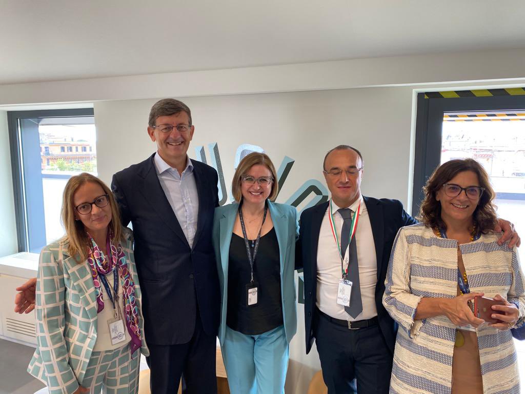 Vittorio Colao tweet media