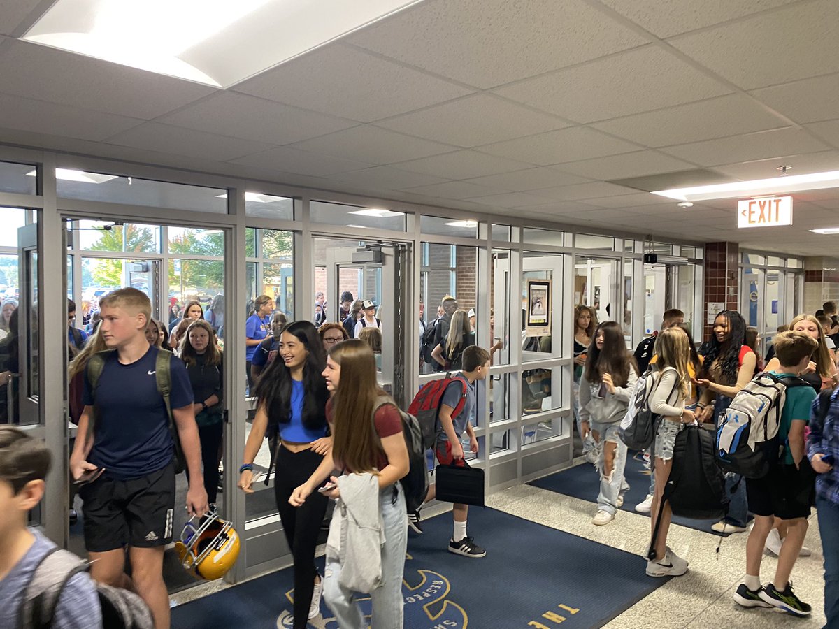 Now we are up and running at full strength with all students back for day two! Great Raider start in ISD200!