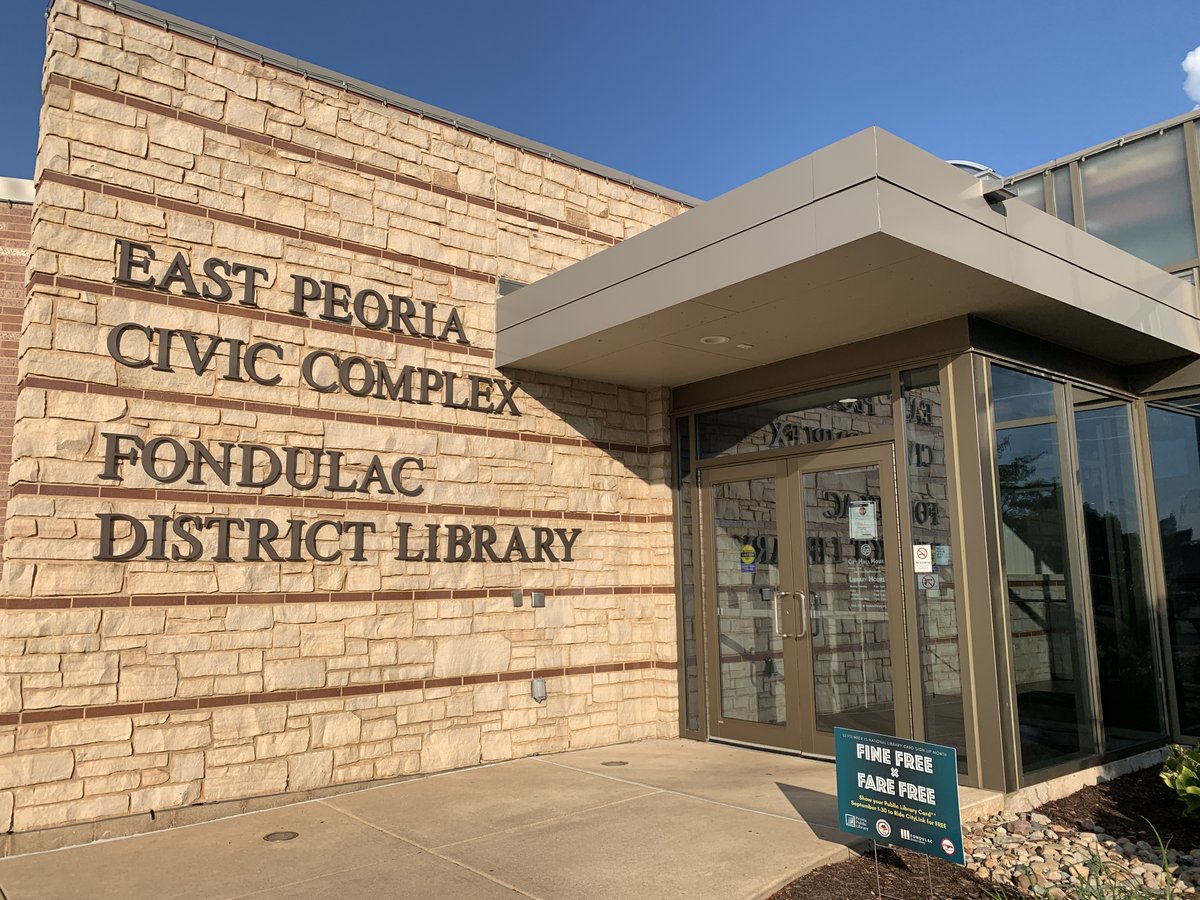 CityLinkPeoria's tweet photo. At the @EastPeoria City Council meeting last evening, Mayor John Kahl read a proclamation celebrating Library Card Sign Up month with the @FondulacLibrary &amp; made mention of the #FineFreeFareFree promotion taking place this month with CityLink. https://t.co/TWyE441yoD
