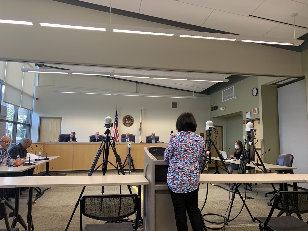 CityLinkPeoria's tweet photo. At the @EastPeoria City Council meeting last evening, Mayor John Kahl read a proclamation celebrating Library Card Sign Up month with the @FondulacLibrary &amp; made mention of the #FineFreeFareFree promotion taking place this month with CityLink. https://t.co/TWyE441yoD