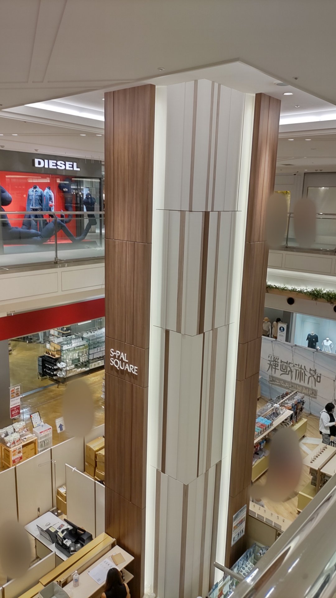 アシマネ Rt Yurinchi Plaza エスパル仙台 本館 1978年に開業 本館が外観上現在の姿になったのは19年 レストラン街を除く地下フロアは仙台駅舎地下 に存在 どことなくルミネっぽい雰囲気だが 青果店がイタガキだったり牛タンレストランが2店舗入居