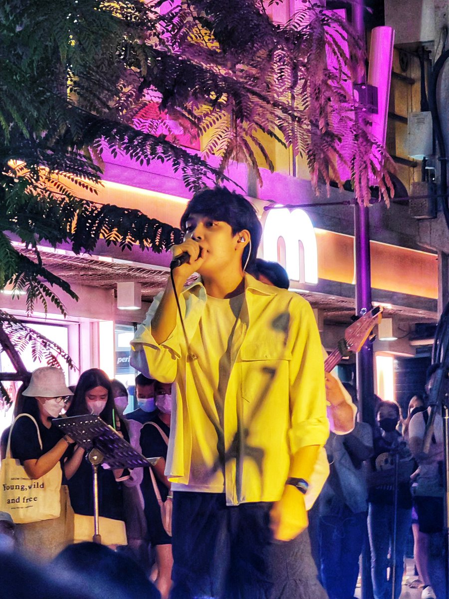 ParkLeeChoi's tweet photo. โชว์แรกก็ประทับใจละ สนุกกกกกกกกก
#babepoom #firsttimeshow
#jeffsatur #babesatur https://t.co/B6hI5741MC