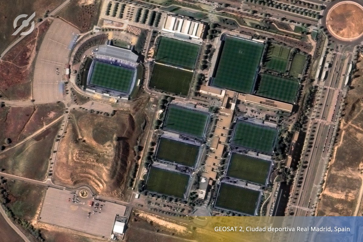 geosat_sat's tweet image. #GEOSATSeries - #LANDandINFRASTRUCTURES – #GEOSAT2 at 0.75m resolution and daily revisit of 2 days, allows the analysis of #CivilEngineering Structures. 
#StructuralEngineering #ChangeDetection #CiudadDeportivaRealMadrid @realmadrid @realmadriden