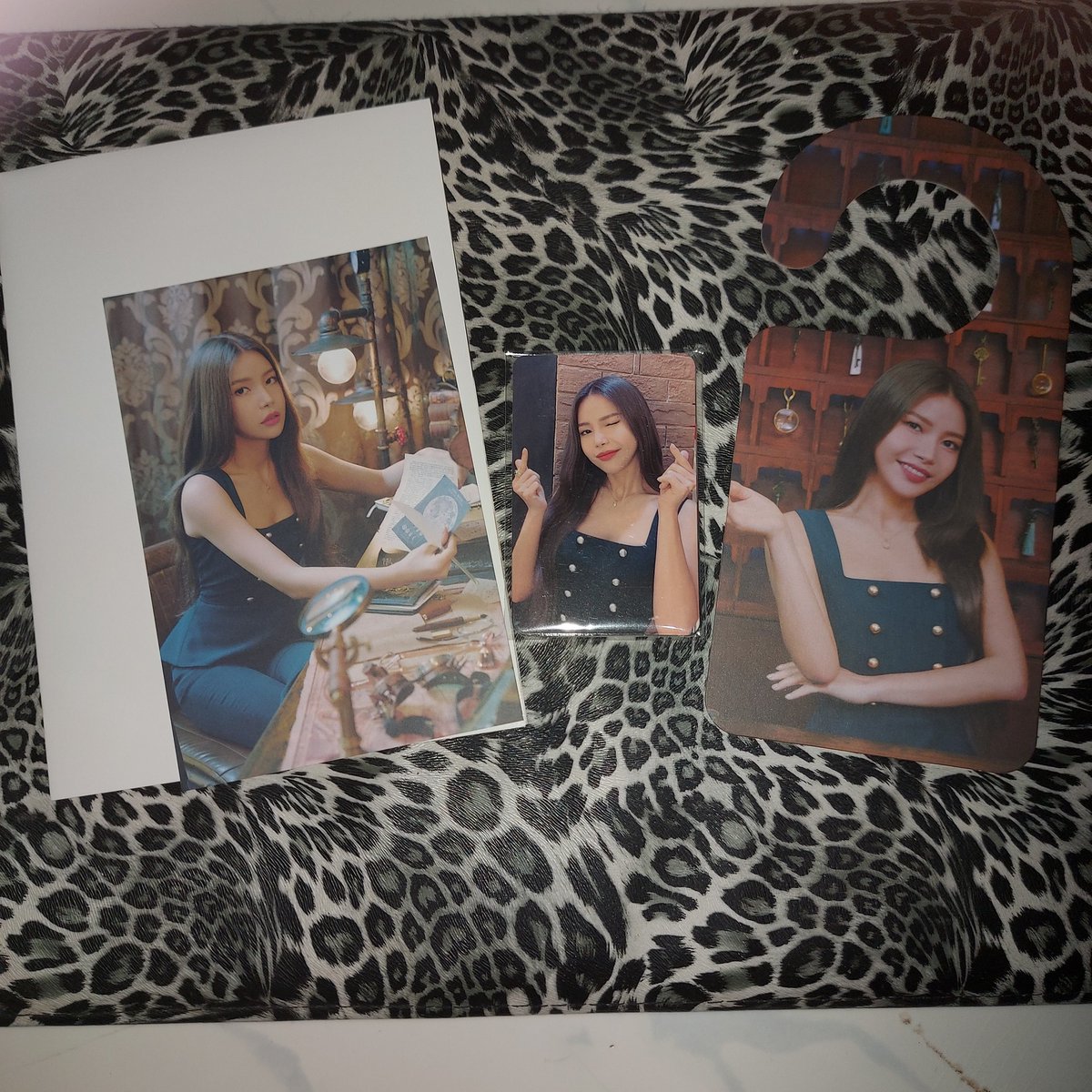 KOneStopPH's tweet photo. WTS LFB #MAMAMOO #마마무 5th OFFCIAL MOOMOO Membership Kit TINGI
✨️ onhand and give at a lower price 😊 

✅️ Solar https://t.co/NHWbUQ8rJ0