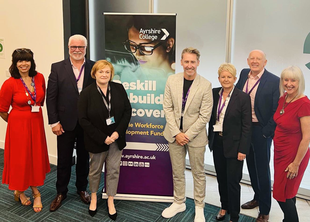 Gormanley's tweet photo. You can’t beat a good conversation on ‘Leadership’. Thanks to @AyrshireColl for asking me to chair the #leadershipatbreakfast event this morning, and to the incredible panel for sharing their thoughts, experiences and insight with the audience! @cmi_managers @BOOTHWELSH 

👏🏻🏅✔️ https://t.co/blY5zXg5Xa