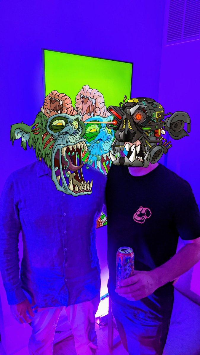 AsherahEth's tweet photo. Thanks to @ap3father, @im_not_art, and @MagicEden for a great charity evening! #ApesVsPunks https://t.co/MF4K3SZ5bL