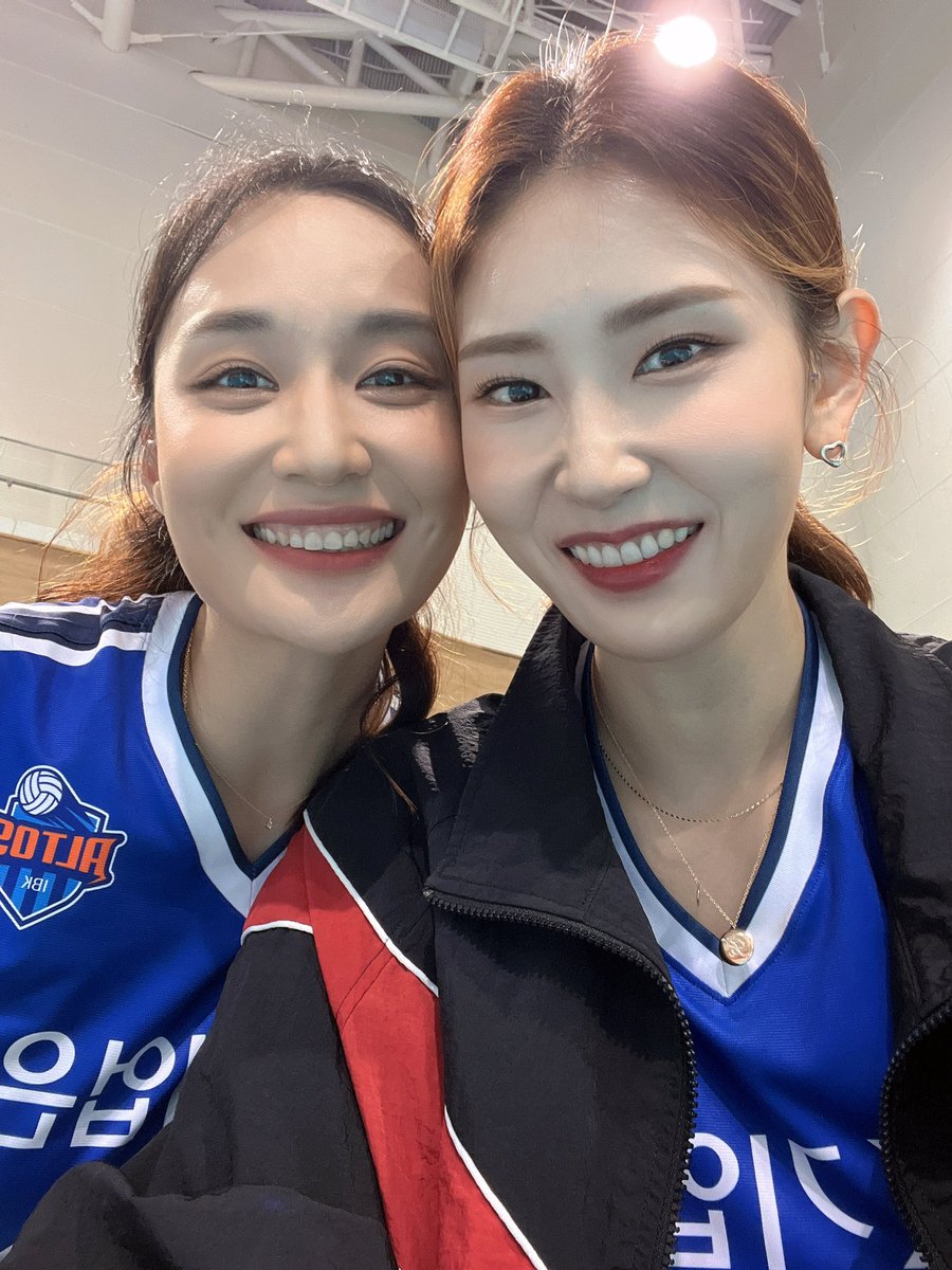 suji0620's tweet photo. 💜 https://t.co/n2MdY9eExQ