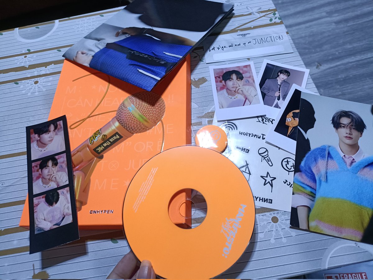 denizza_1997's tweet photo. Received my order! At last, here na! Huhu super thankiiieesss @keibicart for the awesome transaction with you. Yung album unsealed pero worth it, tapos affordable pa! Huhu 😭 bagay na bagay sa broke fan na kagaya ko. 😅 Till my next transaction, of course, papabudol ulit 💜💜💜 https://t.co/87wyXlkfz9