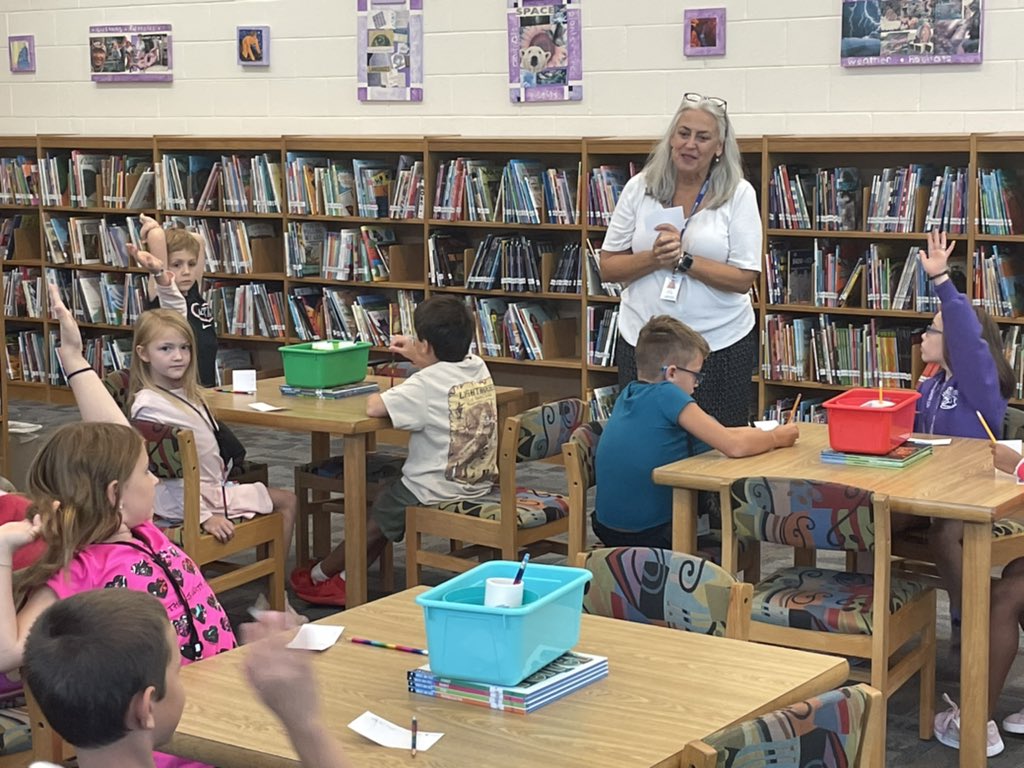 NancyCravey's tweet image. @NorthernGCS 3rd graders are getting to know their new SLMC Ms. Probst. #GCSLibrariesEngage students by building relationships and creating spaces where all students feel welcome to be themselves.