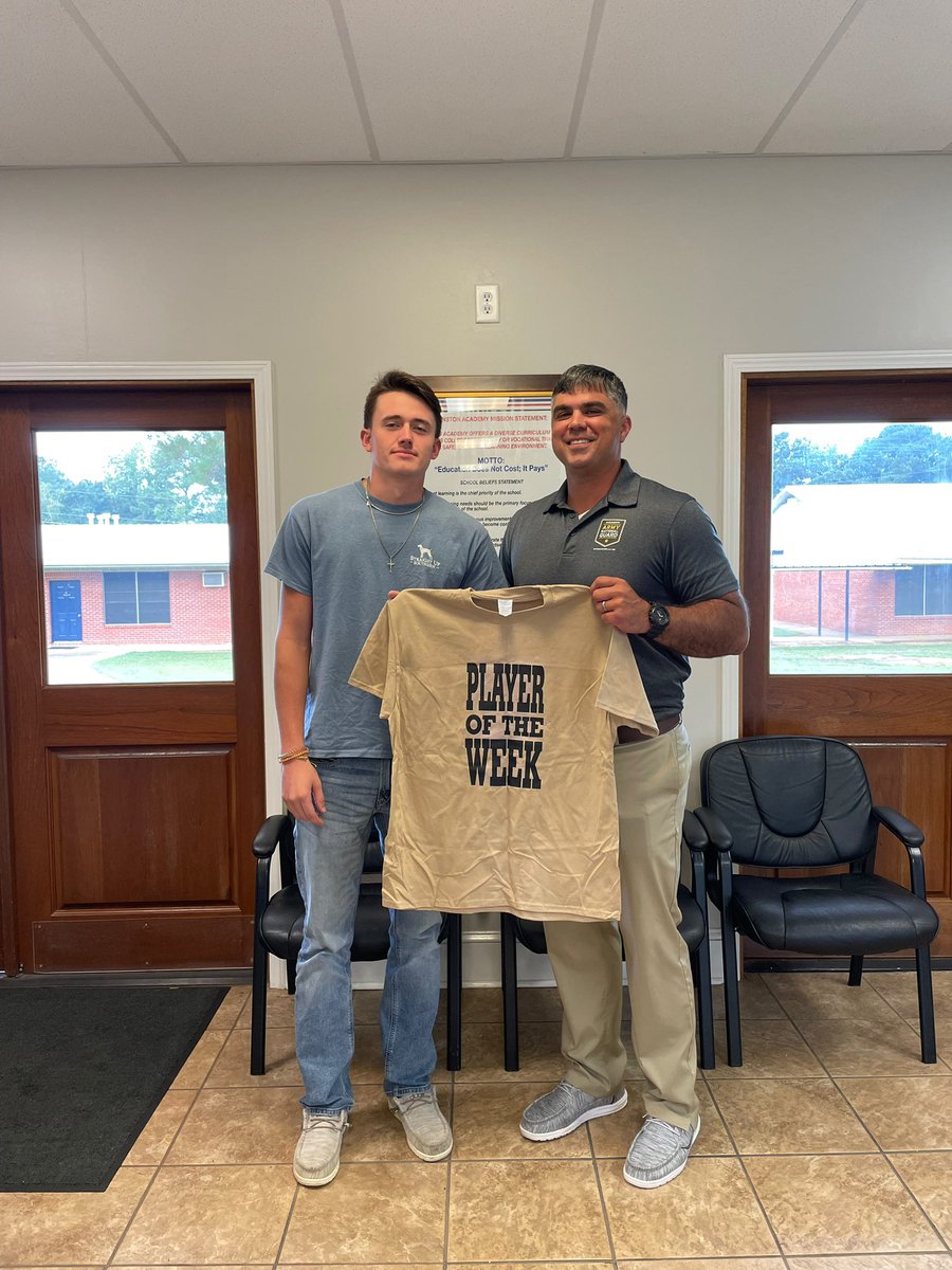 LocalRecruiter_'s tweet photo. Winston County Player of the Week goes to Winston Academy’s Donnie Chunn, 9 tackles, 2 TFL, 1 Forced Fumble, 34 yds rushing and 1 TD #football #playerofweek https://t.co/6QAeAzLHUy