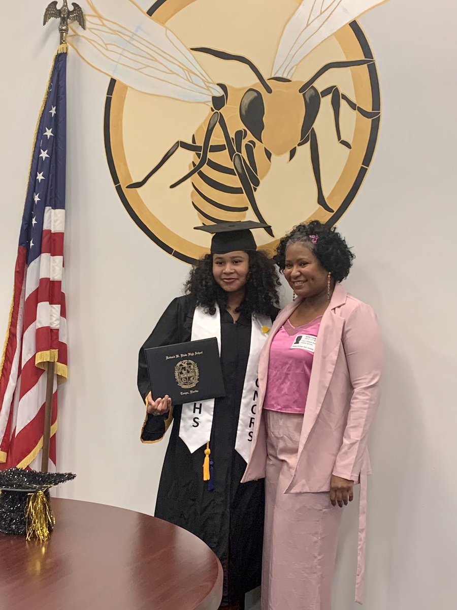 blakesota's tweet photo. Ja’Lashia returned to her home country of Nicaragua right before graduation 2022. Today, with her proud mother by her side, she graduated from Howard W. Blake High School with honors. #yellowjacketstrong @SDHCMagnet @AddisonGDavis @VanAyres412 @HillsboroughSch https://t.co/r6t7D2rGLQ