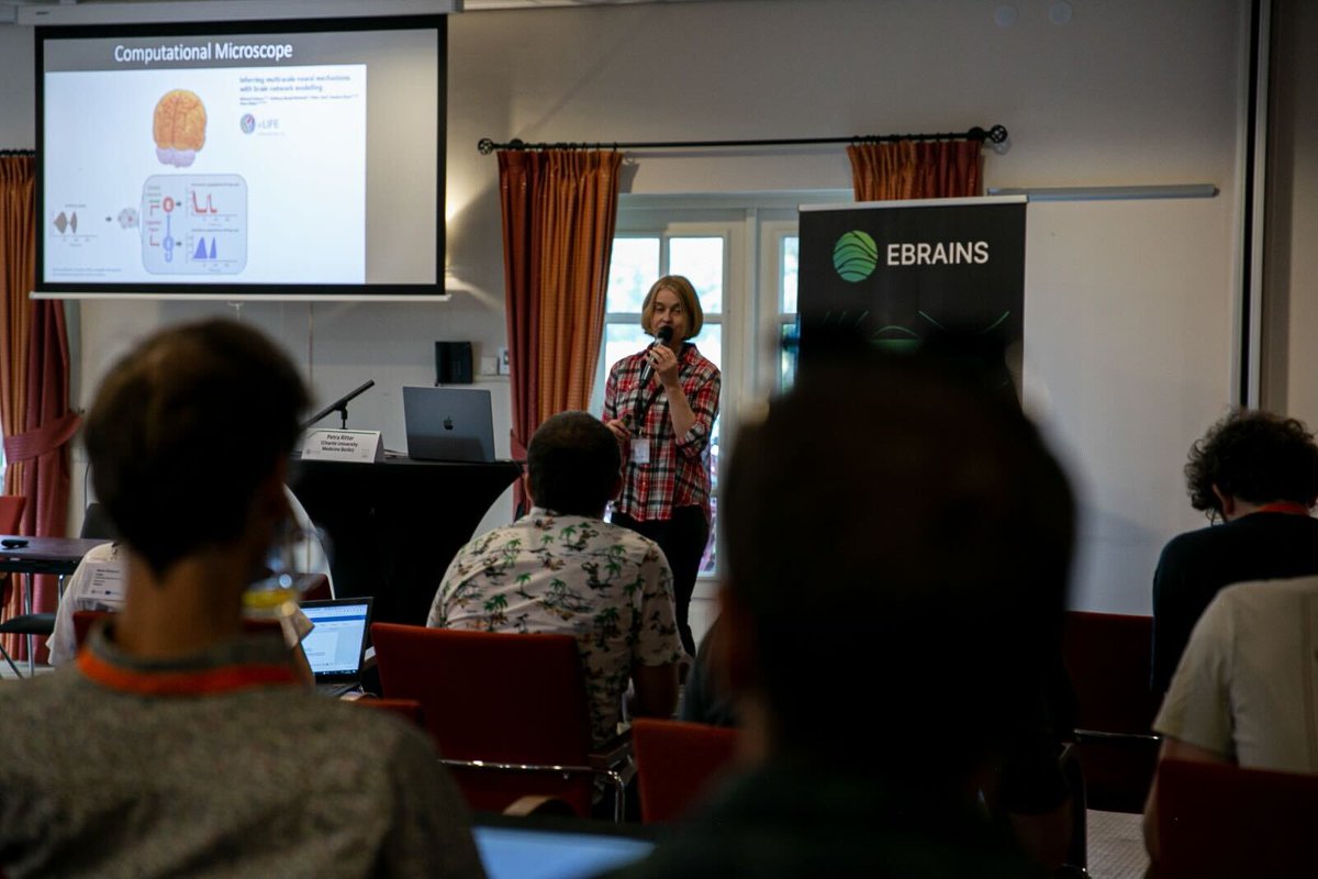 The closing plenary lecture by <a href="/_PetraRitter/">Petra Ritter</a> about Enabling Complex Simulations with Multilevel Health Data just started 🧠💻 #PPMeeting