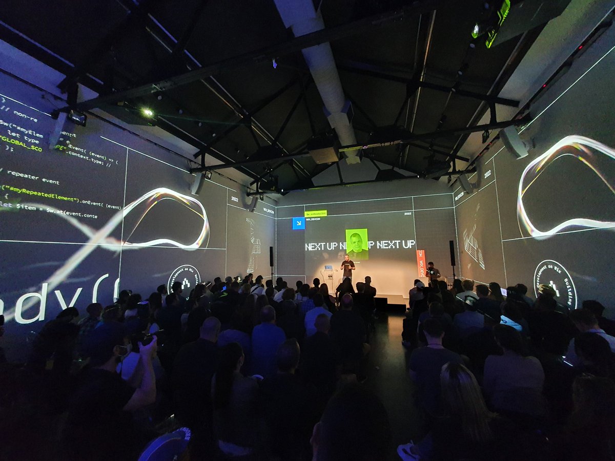yoavabrahami's tweet image. #WixDevCon2022 @Avishai_ab 
Main keynote