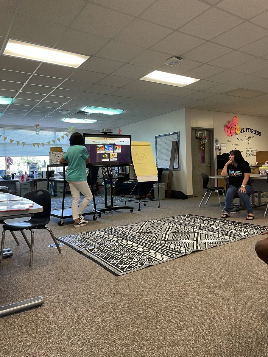 #ghequest using our resources and getting a refresher from our amazing librarian before we start our research #ghereads <a href="/GrandviewPYP/">Grandview Hills</a>