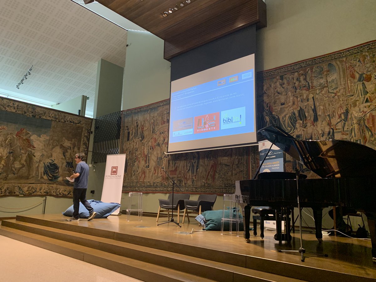 <a href="/M_L_O_L/">MLOL</a> consente di ampliare il proprio catalogo in modo esponenziale: la biblioteca scolastica non è più povera. Le scuole di <a href="/bibloh_biblh1/">Biblóh!</a> lo sanno bene