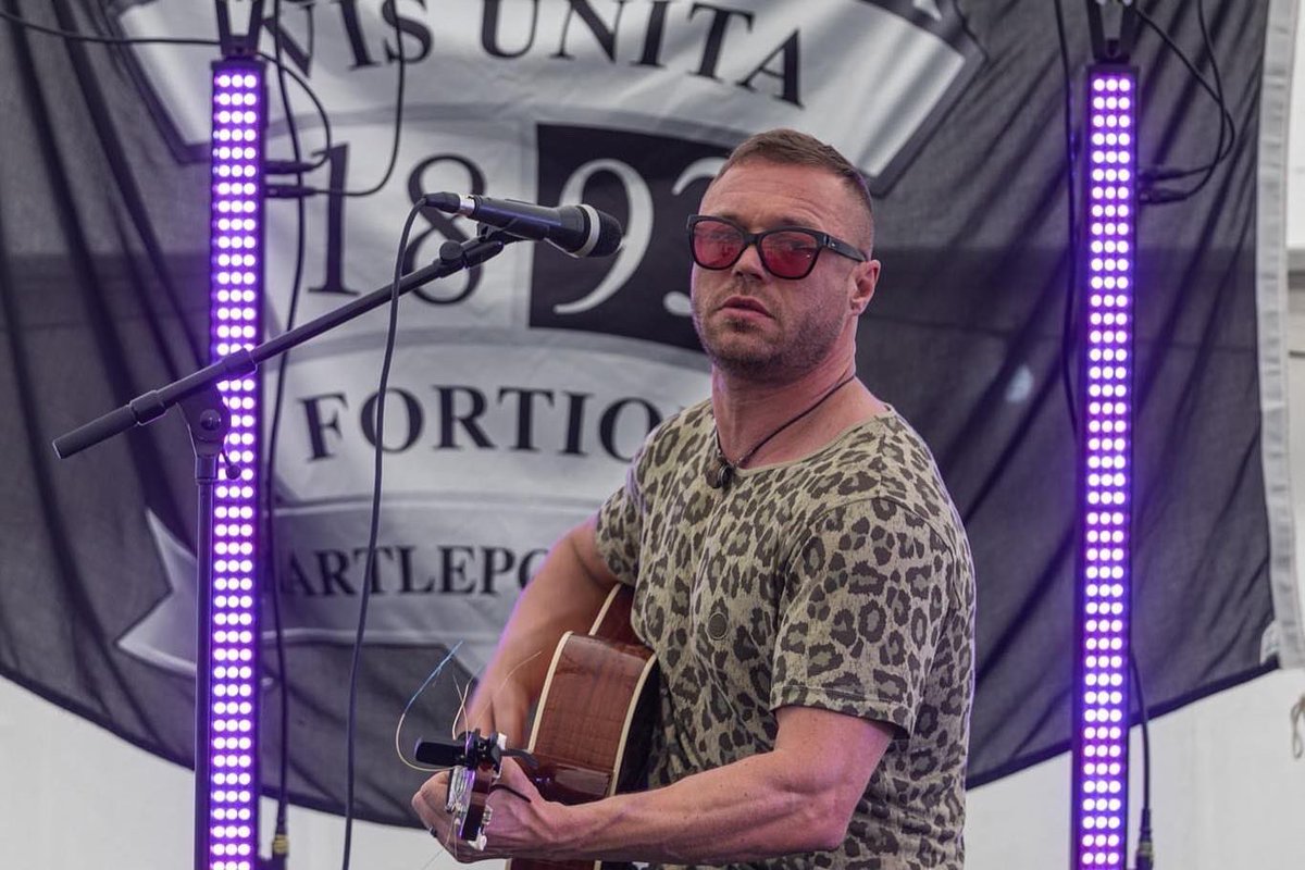 AliceHouseHosp's tweet photo. #HOOT22 was incredible! The photographs by wonderful Hospice volunteer Graham McCarroll are now on our Facebook page. 📸 

A huge thank you to everyone that made the event possible &amp; to all that attended...

Stay tuned for #HOOT23 updates! https://t.co/zJGRGV8p1L