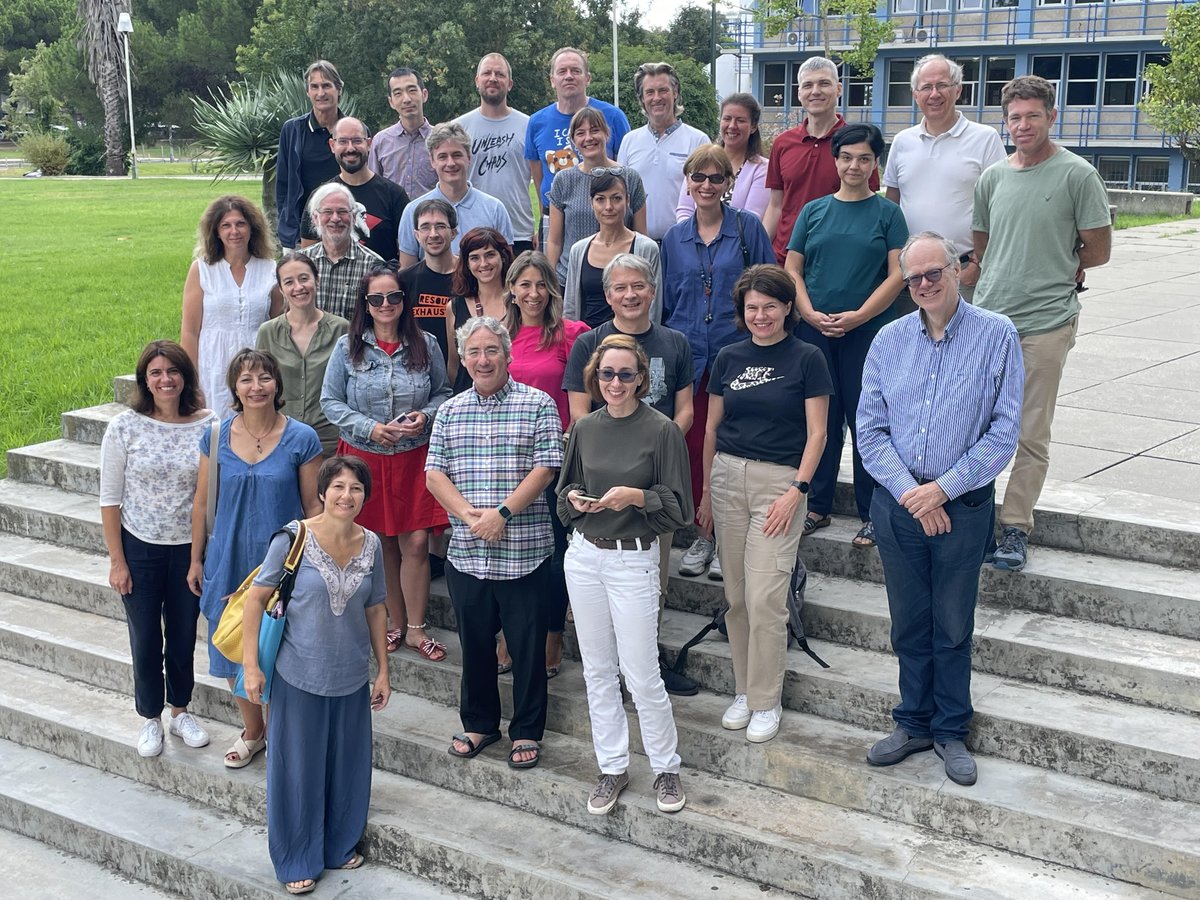 EUdaphobase tweet media