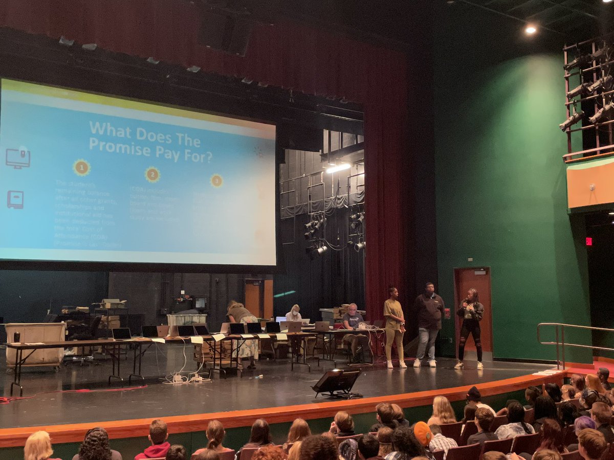 CAPA’s <a href="/pgh_promise/">Pittsburgh Promise</a> ambassador’s did an awesome job educating their fellow artists about this amazing college scholarship 🎓 <a href="/PPSnews/">Pgh Public Schools</a> <a href="/FriendsofCAPA/">Friends of CAPA</a> <a href="/SGhubril/">Saleem Ghubril</a>