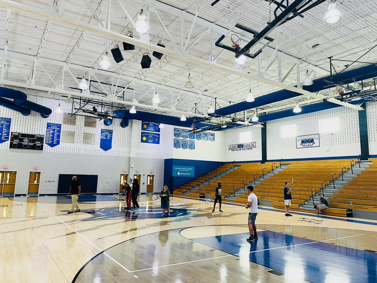 AGHoulihan's tweet photo. Off to a phenomenal start of the school year @ParkwoodHSNC! Gotta give a shout out to the @parkwoodatm class…1st year of this course and these guys are crushing it! Great job! #TeamUCPS #BeTheBest @UCPSNC 👏💯👏💯 https://t.co/4kUcsEv0vN