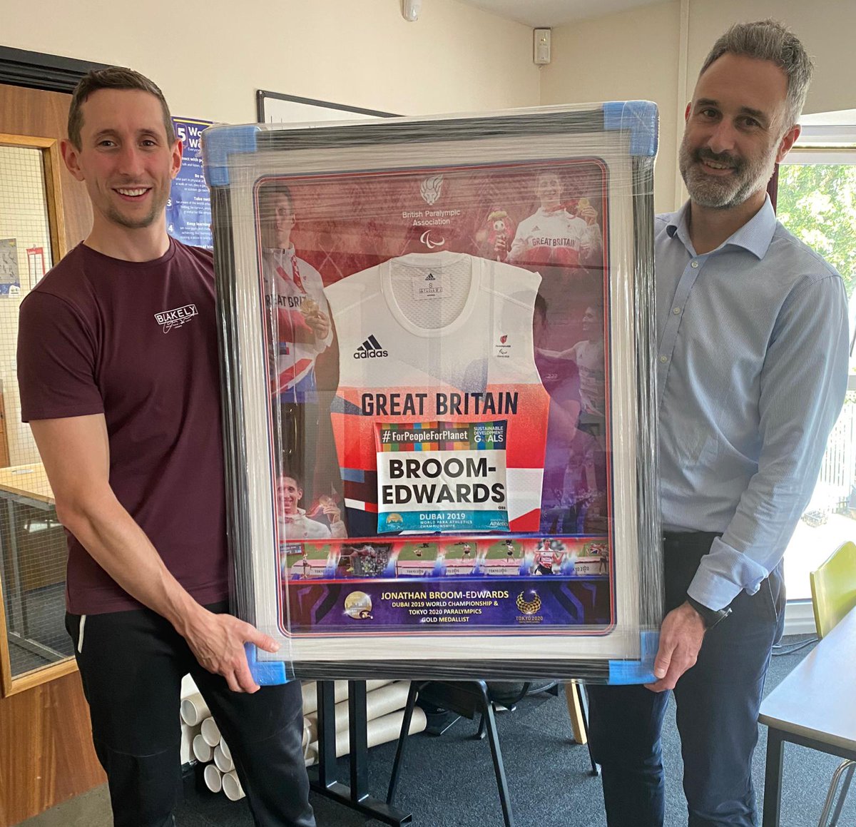 Thank you <a href="/PixieGallery/">Pixie Gallery Framers</a> for providing another frame for the <a href="/inspire_plus/">inspire+</a> charity. The founder <a href="/BrittainVincent/">Vincent Brittain</a> was over the moon!