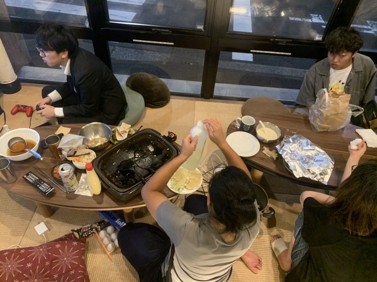 hostel_den's tweet photo. 今日のイベントはギリギリまで決まっていなかったので急遽みんなでもんじゃ焼きをしました！

その横ではスマブラをしていたりといつも自由なDENです🙌🙌🙌 https://t.co/JjT7JWuuP6