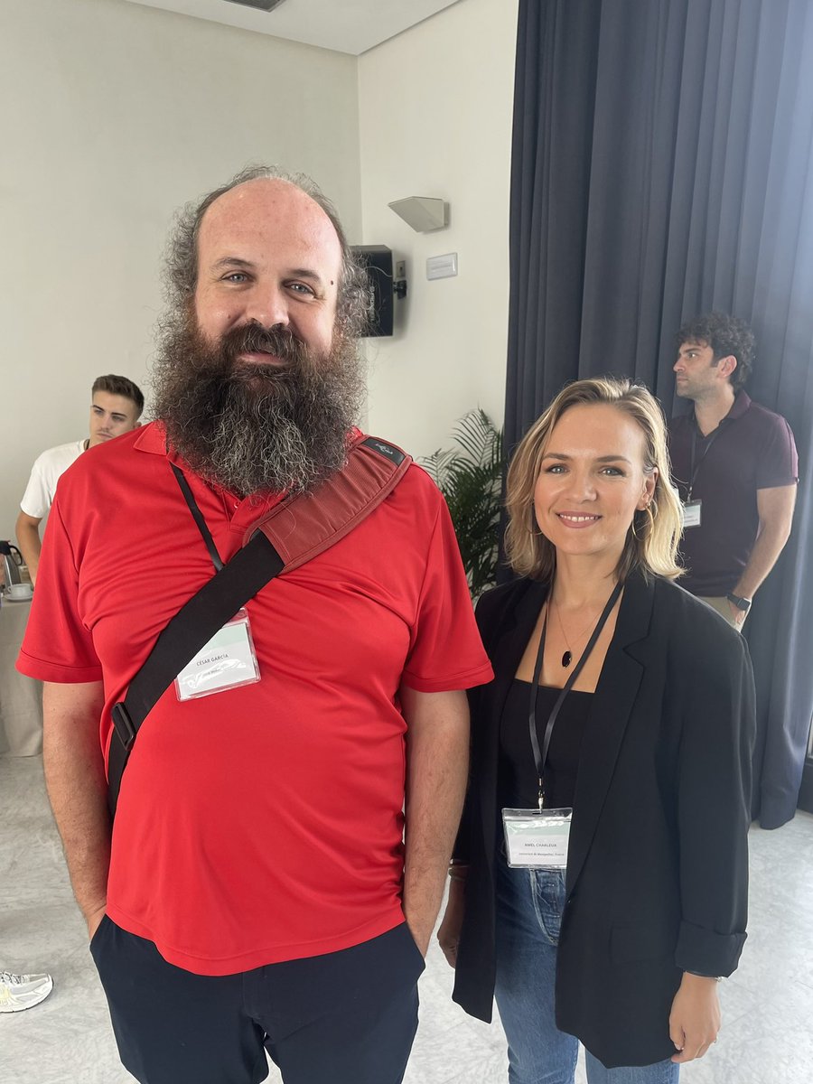 a_charleux's tweet photo. Big thank you César for being our keynote speaker today at @OSSConference to present #makers movement in a fantastic way! @MakespaceMadrid https://t.co/MqOfOM0GsR