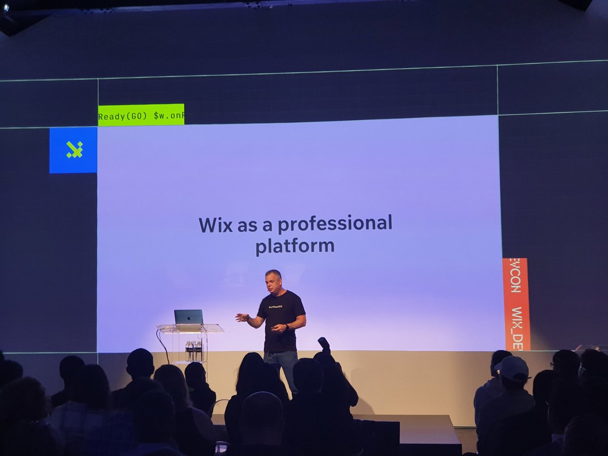 yoavabrahami's tweet image. #WixDevCon2022 @Avishai_ab 
The message on the wall!!!