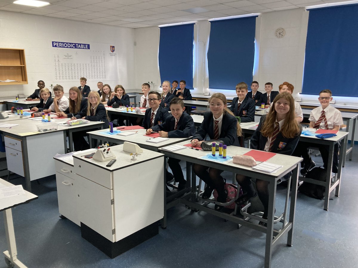 PATKingsSchool's tweet image. Our Year 7 students have had a brilliant first day at King's and so many of them wanted to be "Twitter Stars", so here are some of them enjoying their first Maths, Science and English lessons. ⭐️ #firstdayofhighschool