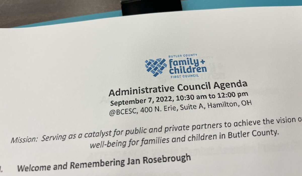 kremer_becky's tweet photo. Ready for updates and networking. #ParentMentorsRock #familyvoice #ButlerCountyFCFC @LakotaSEPMentor https://t.co/IwG1cEF2c2