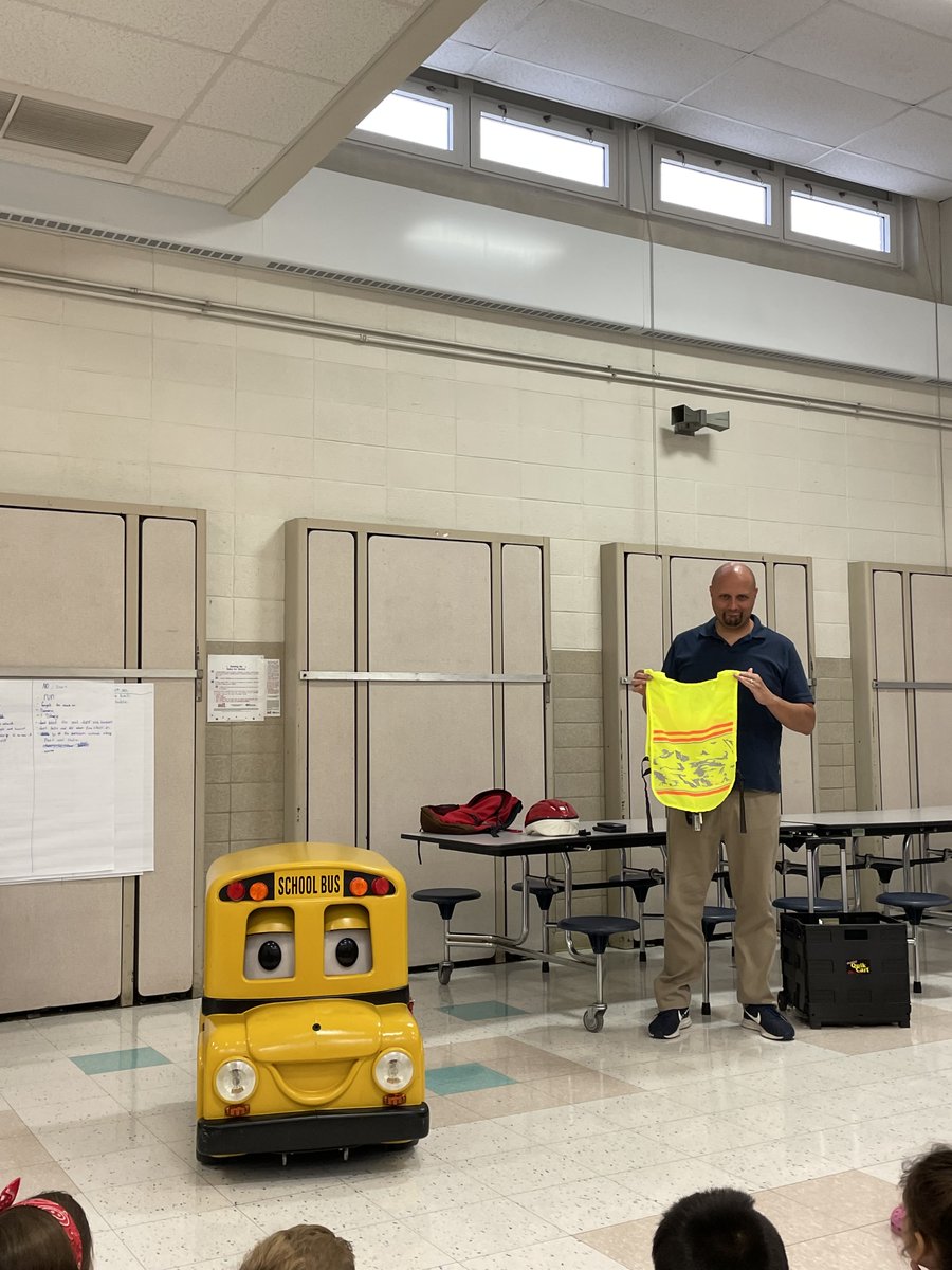 Buster the Bus came to Aitken today to teach Kindergarten students about traffic and bus safety! <a href="/AitkenES/">Aitken Elementary</a> <a href="/aaanortheast/">AAA Northeast</a> <a href="/SeekonkPS/">Seekonk Public Schools</a> <a href="/DGRAFAP/">David Graf</a>