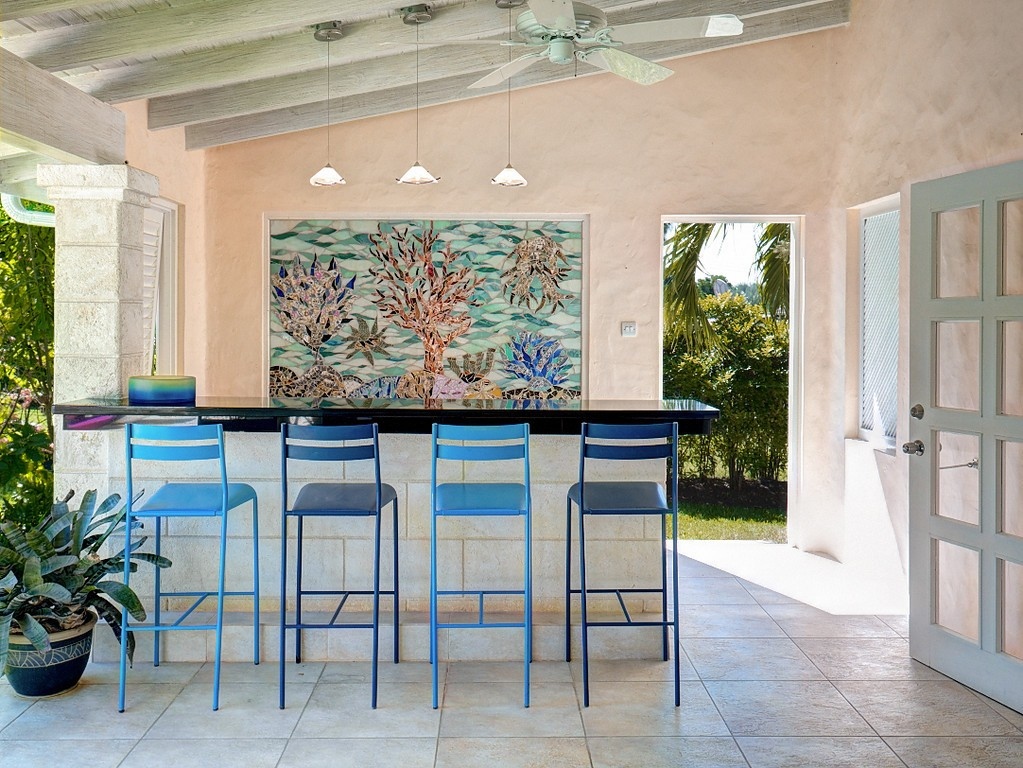 For Sale - Coral House, located just a 5 minute walk from Gibbs Beach☀️ 

A great investment opportunity as a short term let in Barbados🇧🇧

Get in touch for more information, kindly email us at info@barbadosvillaservices.com

barbadosvillaservices.com/villa/coral-ho…