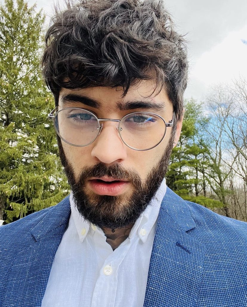 outoczquad's tweet photo. zelfies 2022 are 🔥🔥 https://t.co/HoA0vLKNkj