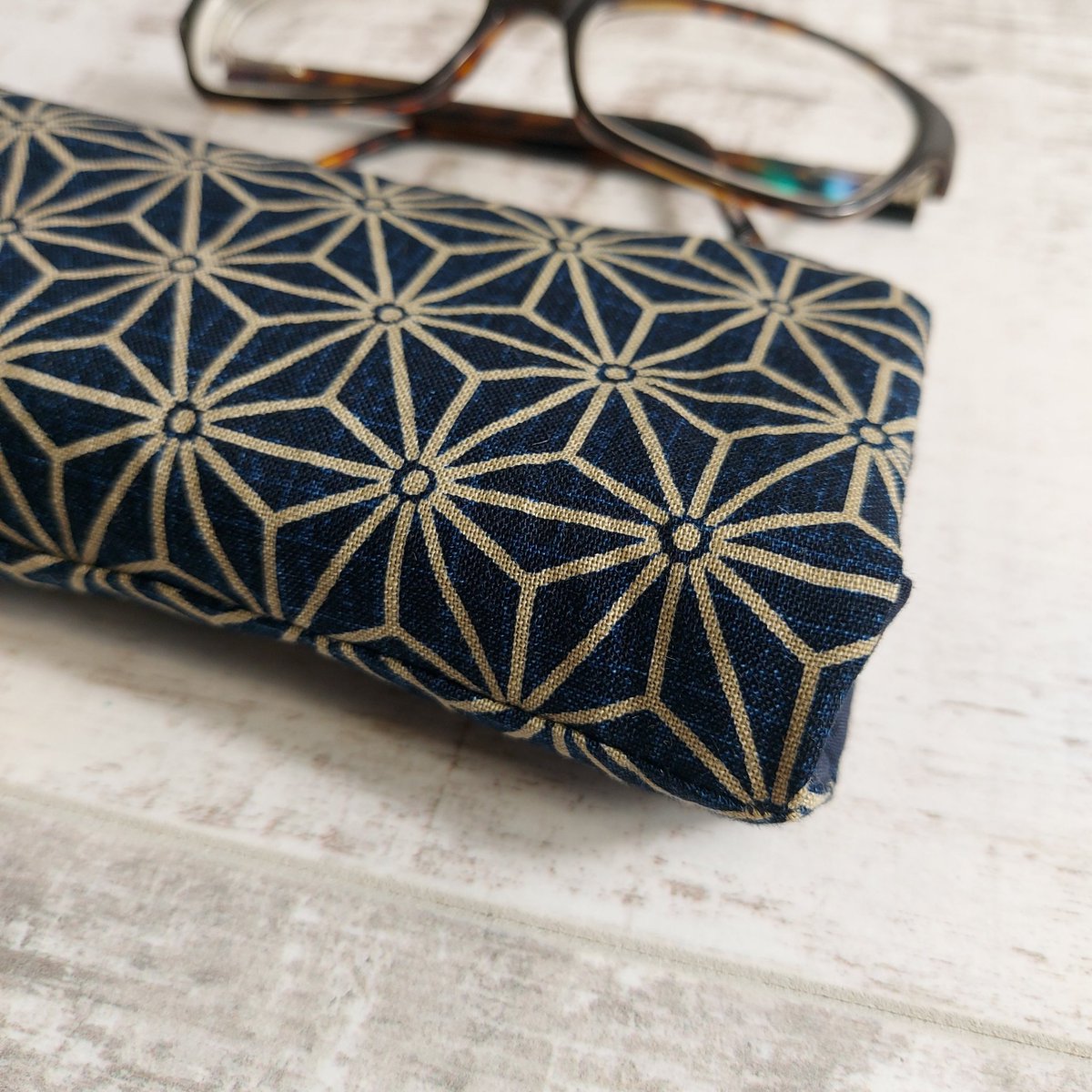 olgannabags's tweet image. Thanks for the review Diane !!
★★★★★ &quot;My second purchase of these sunglasses case, liked them so much got one for my reading glasses. Thank you olgana, really well made, great fabric.Perfect.&quot;  etsy.me/3x8718j

#htlmphour #buymyshithour #mhhsbd