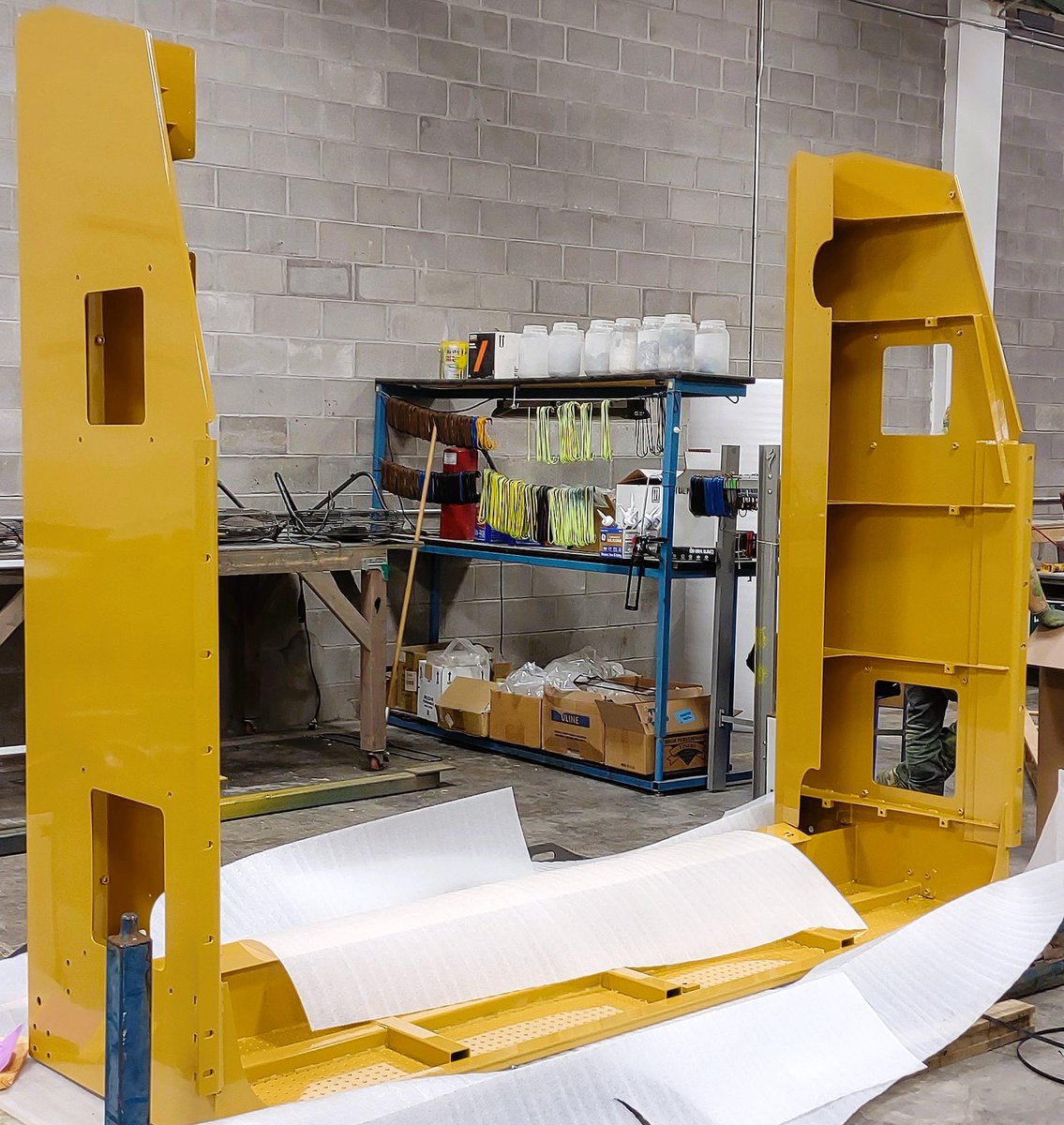 Got a big project you want powder coated? No worries! Give us a call or email us and we will get you on your way !
 #powdercoat #powdercoating #metal #twistedmetal