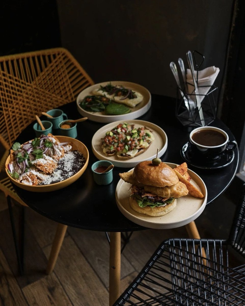 cafferium's tweet photo. Es gracias a ustedes que mejoramos lo que nos apasiona. // ¡Prueba lo nuevo de nuestro menú!
.
.
-Desayunos-
martes a sábado 8:00 a.m. - 1:00 p.m.
domingo 8:00 a.m. - 2:00 p.m.

-Almuerzos-
martes a jueves hasta 9:45 p.m.
viernes a domingo hasta 10:45 p.m. 
.
.
#Cafferium https://t.co/sfOUiUoadB