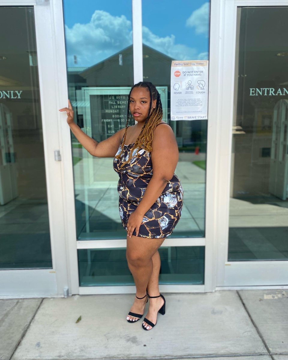 JadedInLove's tweet photo. I brought the table and the meal, now what? 
Outfit: @sheinofficial  #sheincurve #sheincampusbabes USE MY CODE🫶🏽 #alcorn #chickenwednesday https://t.co/YrPw2tar2x