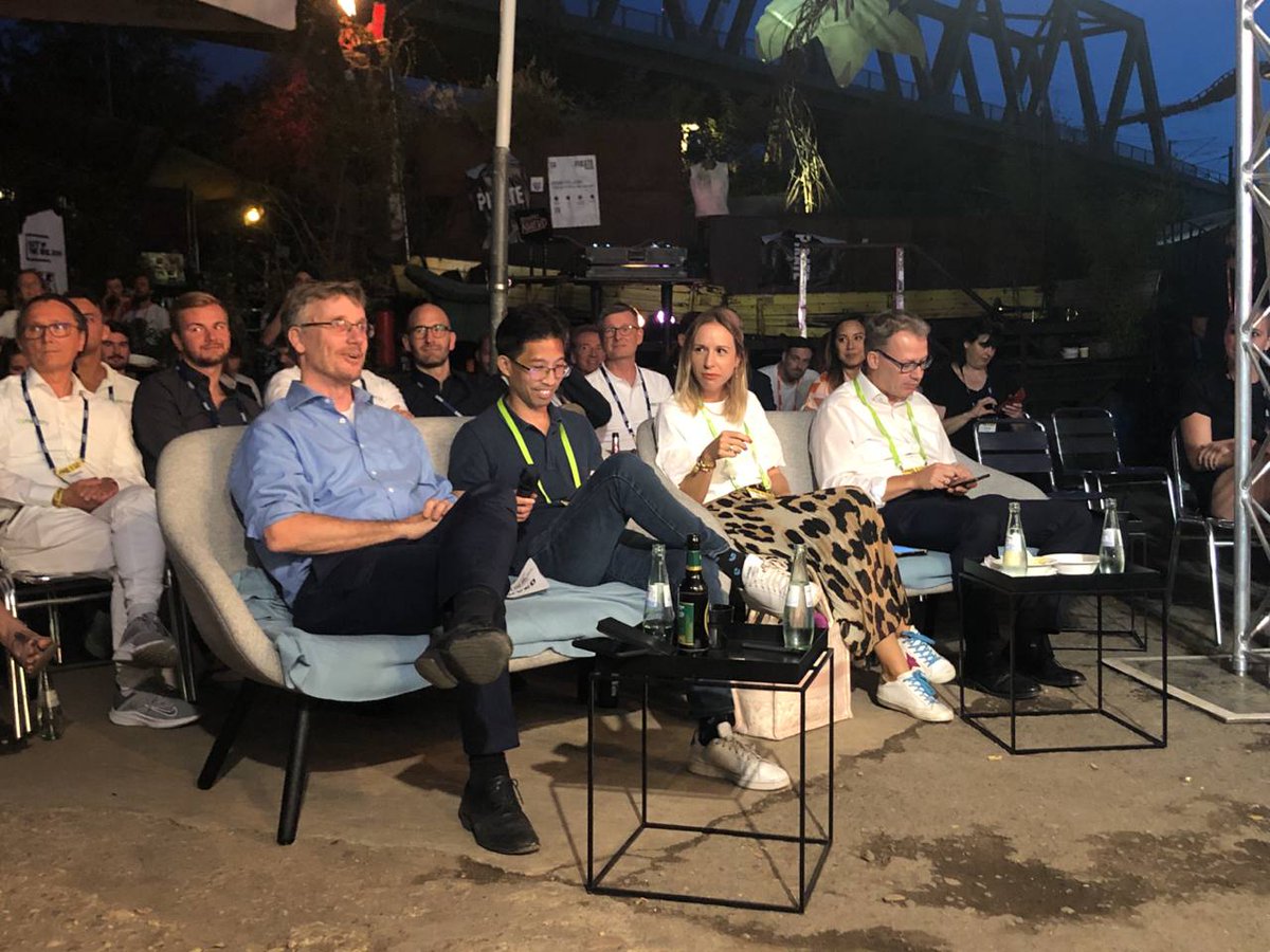PIRATESummit's tweet photo. The jury takes a break for consultations - now the decision will be made. Who will win the OUT OF THE BOX NRW Award 2022?

#ootbnrw #RaiseYourself https://t.co/NJSsHuMAFZ