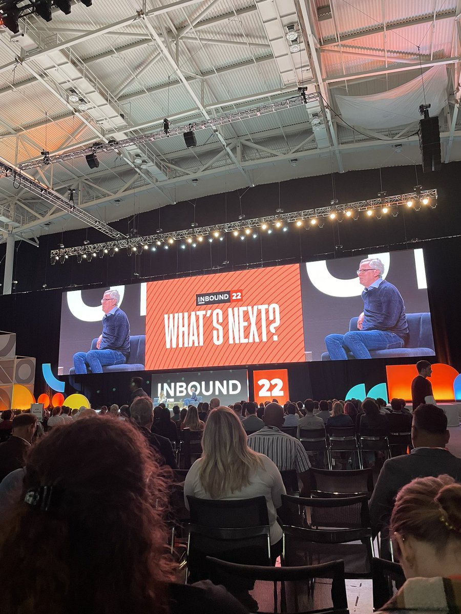 jcurcio's tweet photo. Great to see @bhalligan returning to the INBOUND main stage. #INBOUND22 https://t.co/SSkFUzUn4n