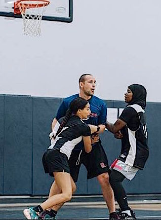 TheZoneNI's tweet photo. ZONE COACH BILL MURCHIE SPENDS LABOR DAY WEEKEND IN LONE STAR STATE AS LEAD INSTRUCTOR AT JOHN LUCAS' TOP 160 GIRLS ELITE INVITATIONAL CAMP: Coach Murchie will hold Group Lessons throughout September @TheZoneNI  - Sept. 8, 15, 22 &amp; 29! https://t.co/O90nRtQoJb