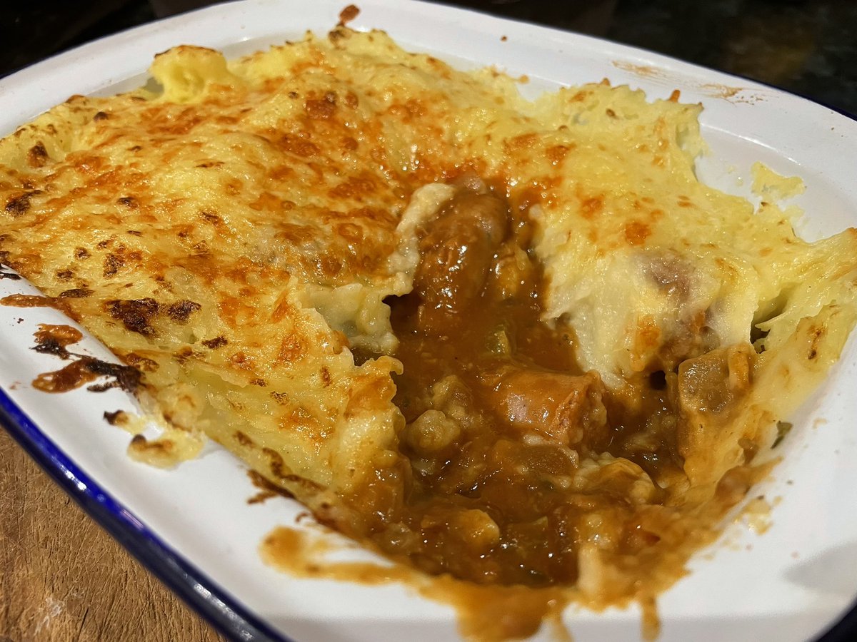 SharplesGail's tweet photo. Sausage and lentil pie from @ChefTomKerridge #Realliferecipes easy to make and taste immense! Give them a go 😋❤️ https://t.co/lfITx5v6gs