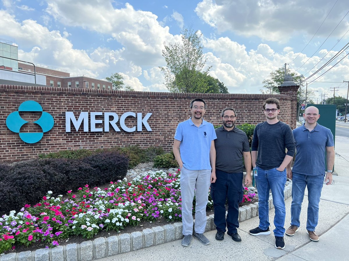 Congrats to grad student Jared Wood for completing a successful summer internship at Merck!🙌
#uncwchemistry