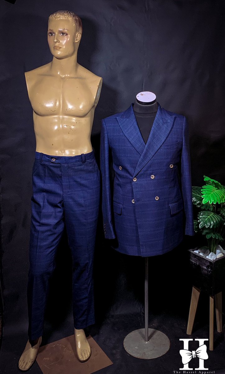 Hasselco_'s tweet photo. I don't find guys in suits attractive” — said no woman ever…… 🌚🌚

💧: The Hassel Apparel
Tailor : @Jimmy_hassel 

WhatsApp: 08117104145

#suitmakerlagos #fashiondesignerlagos #bespoke #jimmyhassel https://t.co/dO7OG7frq6